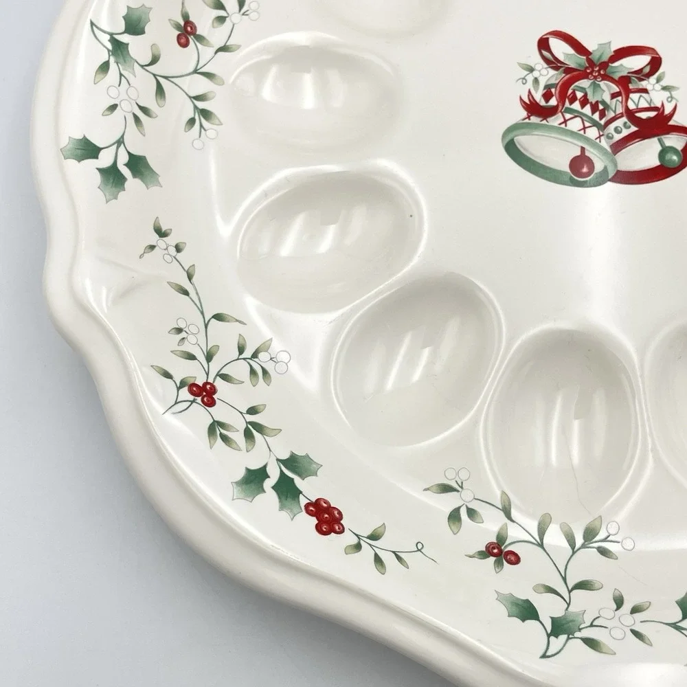 Pfaltzgraff christmas winterberry